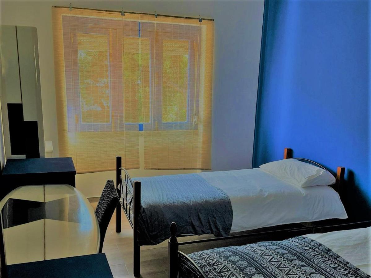 Ateliersurf29 Guest House Almada Exteriör bild